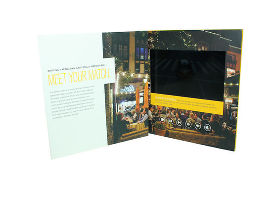 Folded  Video Greeting Card , LCD Video Invitation Card For Play Videos / Photos / Musics